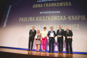 Gala Konkursu Prawnik Pro Bono - 7 czerwca 2019r. Od lewej: Redaktor Naczelny "Rzeczpospolitej" - Bogusław Chrabota, Prawnik Pro Bono 2018 - Anna Frankowska, I Wyróżniona - mec. Paulina Kieszkowska-Knapik, II Wyróżniony - mec. Michał Wawrykiewicz, dr Filip Czernicki - prezes Fundacji Uniwersyteckich Poradni Prawnych, sędzia Stanisław Zabłocki - prezes Izby Karnej Sądu Najwyższego. 